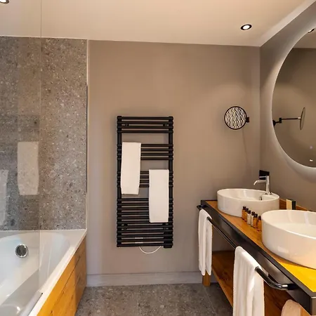Mont-blanc Hotel 4*